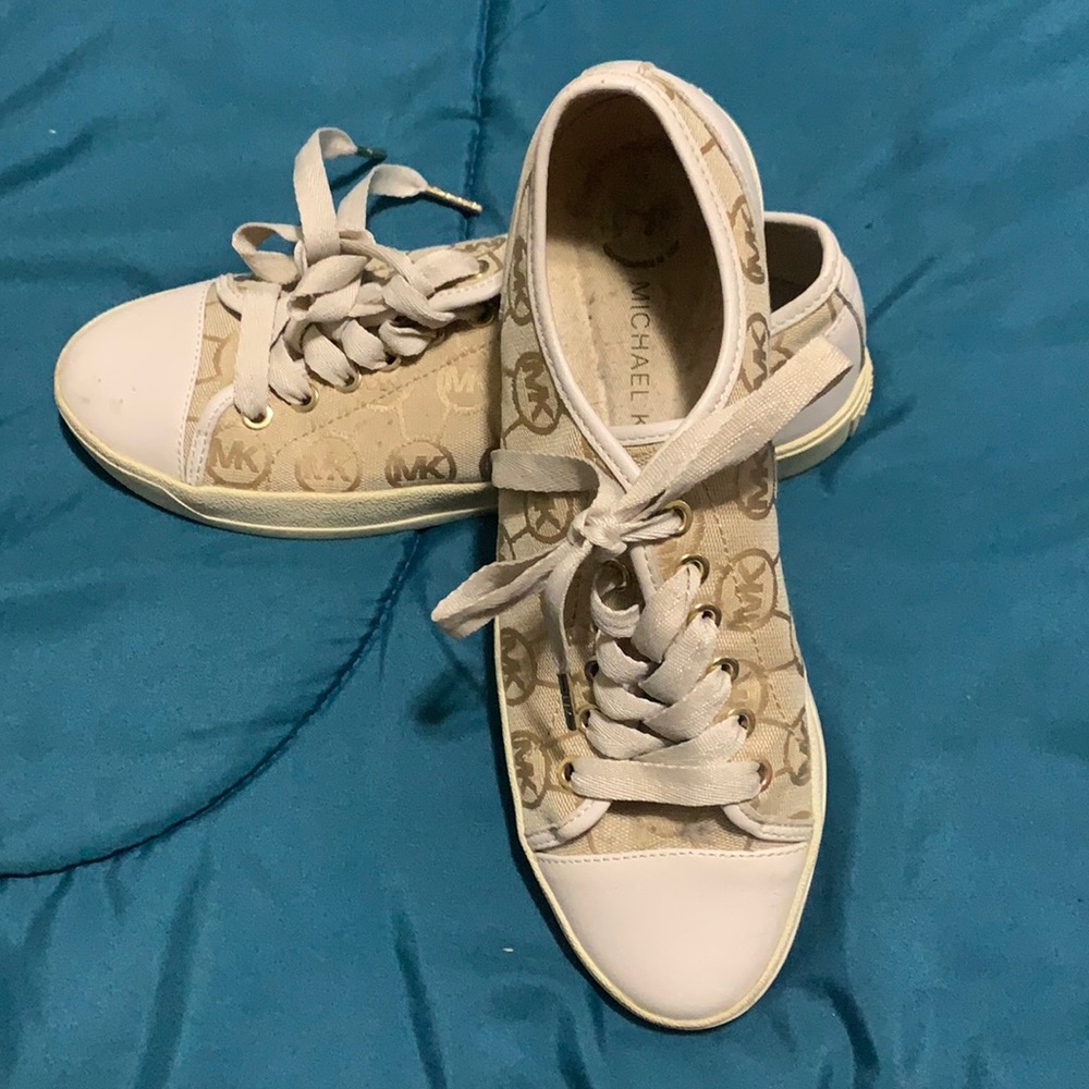 Micheal Kors sneakers